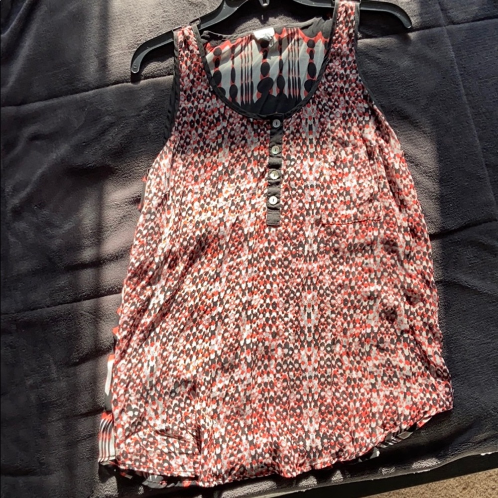 Sleeveless top